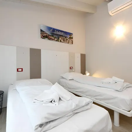 Gardaliva 2 Nyaraló